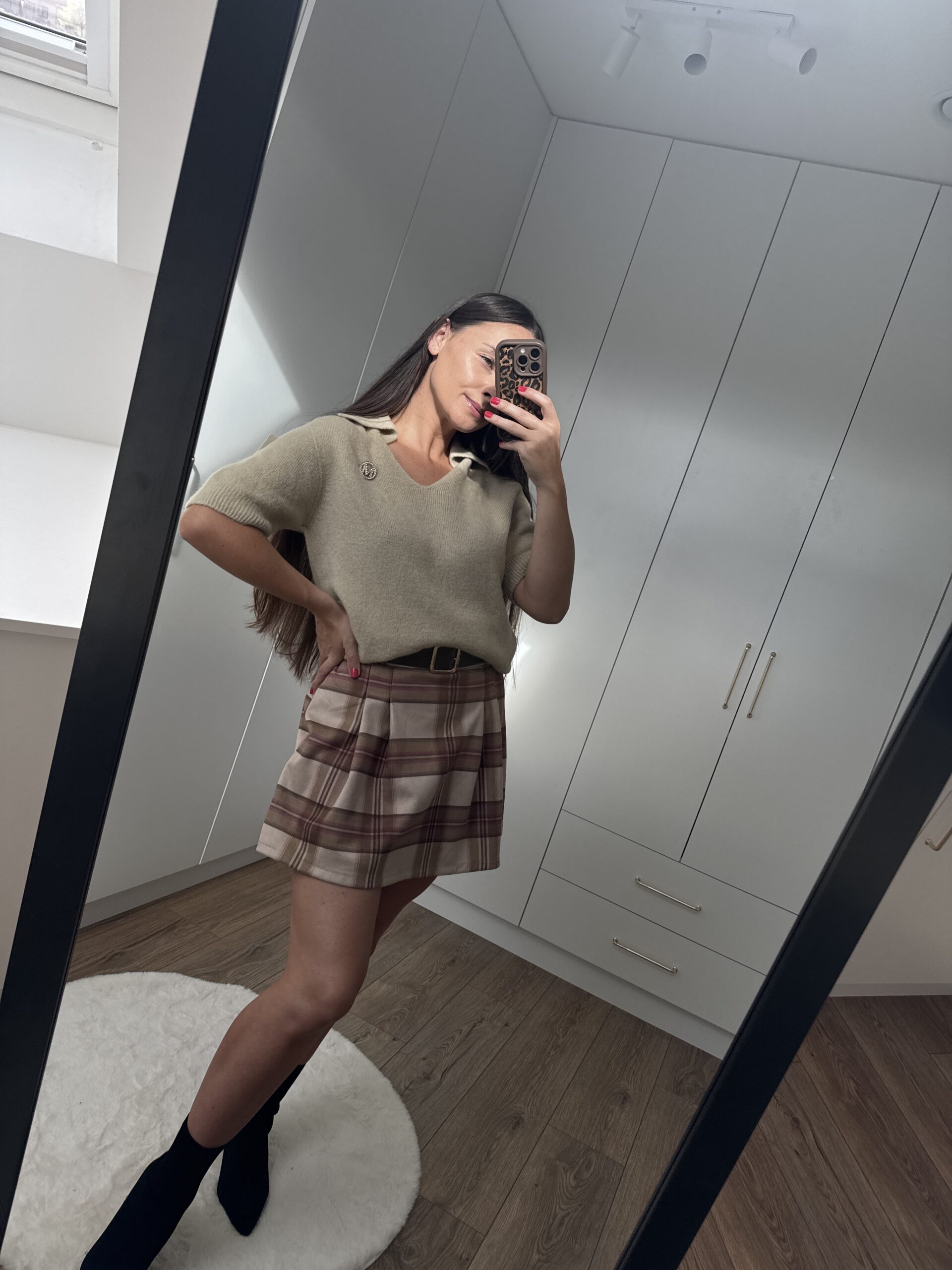Sweter Z Kołnierzykiem Sweter Z Kołnierzykiem