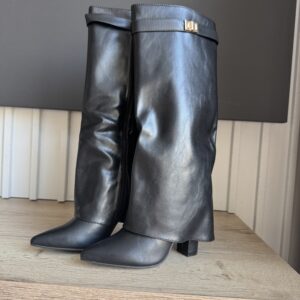 Czarne Kozaki Z Szeroką Cholewką