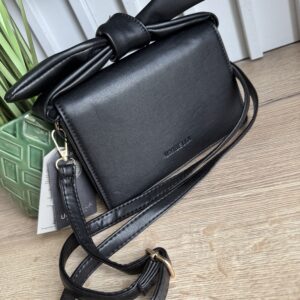 Torebka Z Kokardką Na Pasku Pola