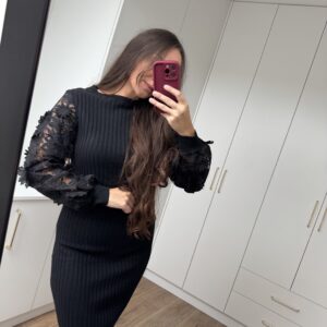 Sukienka Z Koronkowym Rękawem