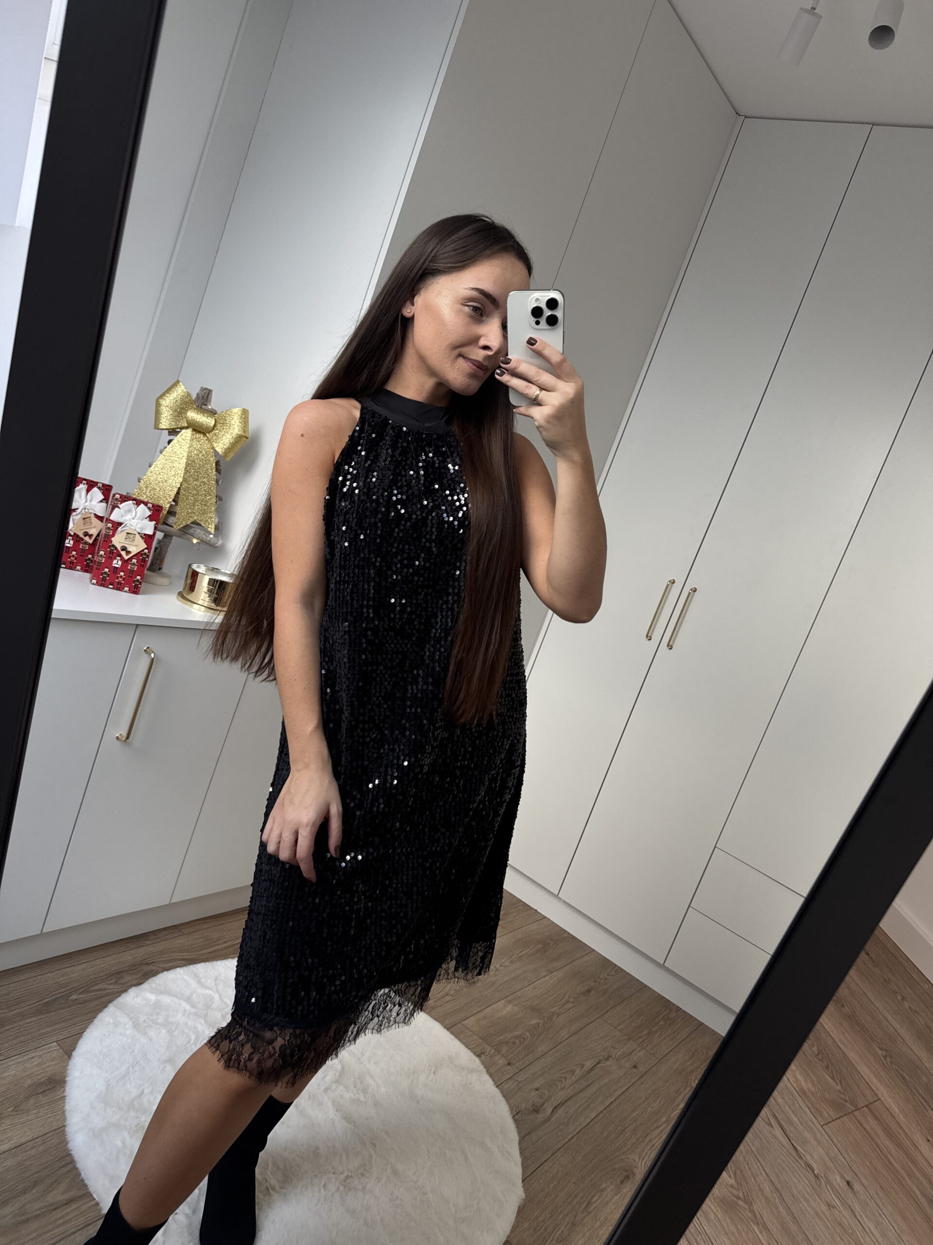Sukienka Cekinowa Typu Halter Sukienka Cekinowa Typu Halter - obrazek 3