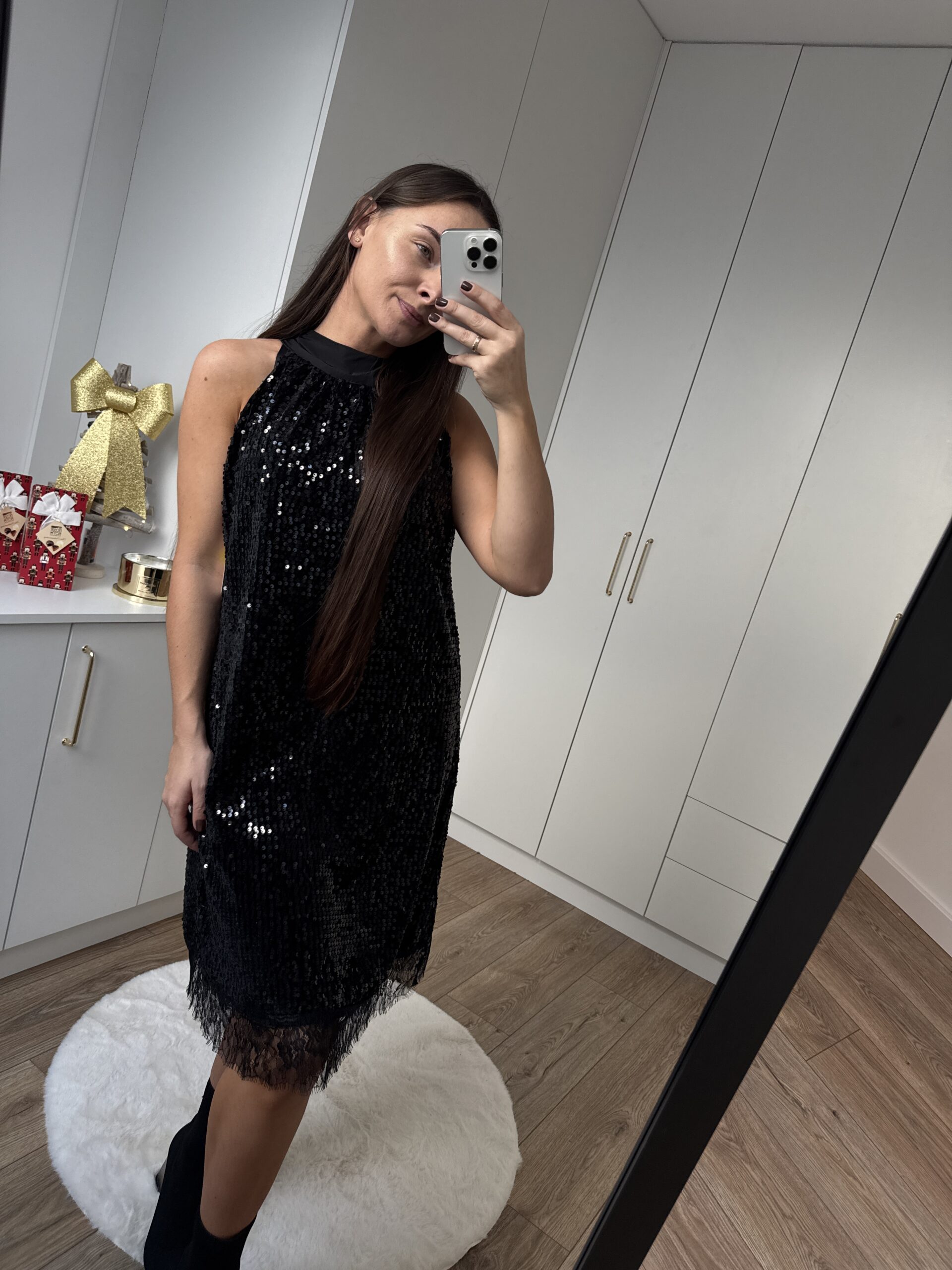 Sukienka Cekinowa Typu Halter Sukienka Cekinowa Typu Halter - obrazek 2