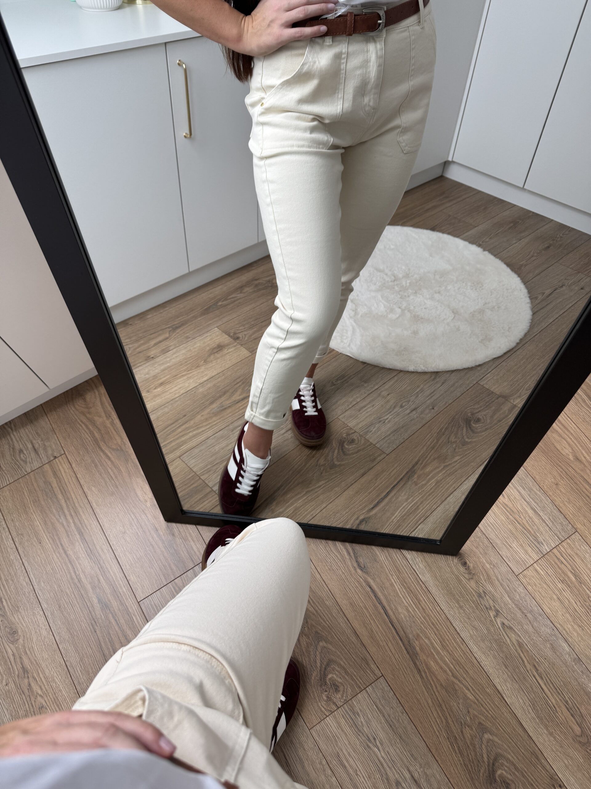 Spodnie Beżowe Mom Fit Spodnie Beżowe Mom Fit - obrazek 4