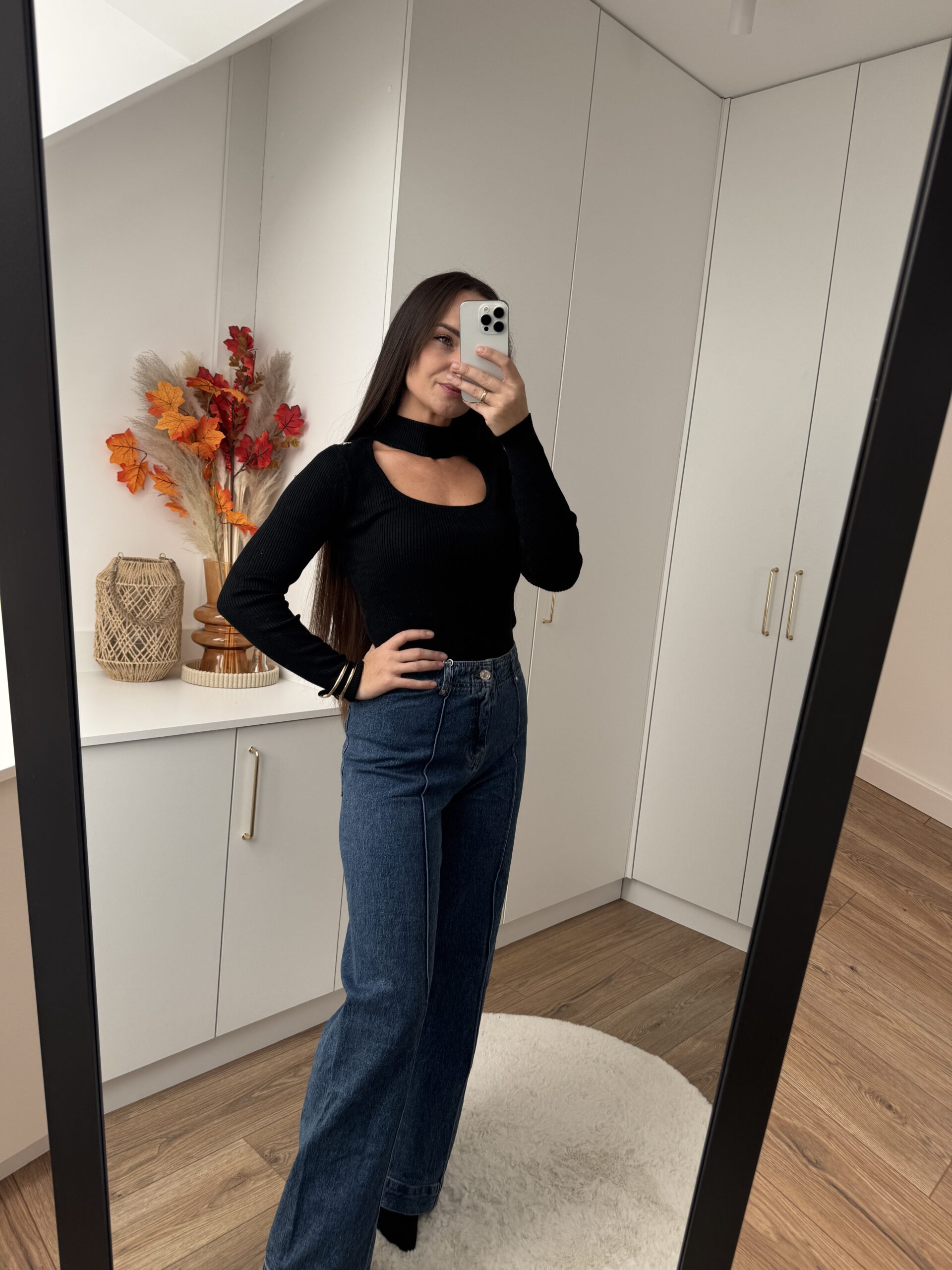 Sweter Z Chokerem Dopasowany Sweter Z Chokerem Dopasowany - obrazek 3